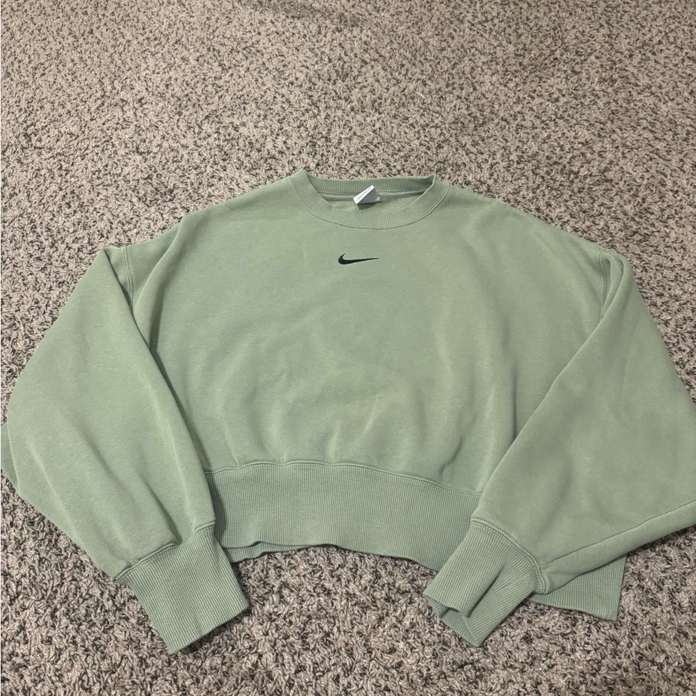Nike Pullover - image 1